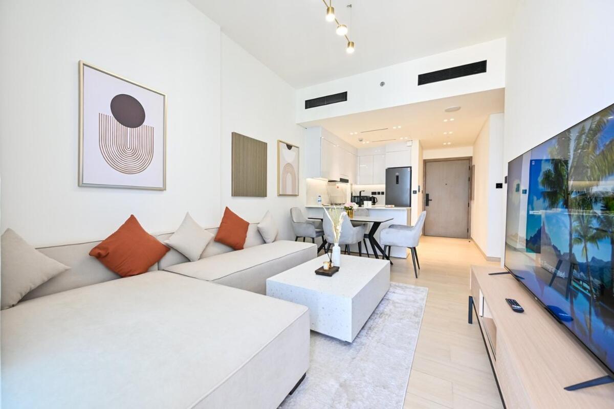 Stunning 1 Bdr Luxury At Jvc Apartment