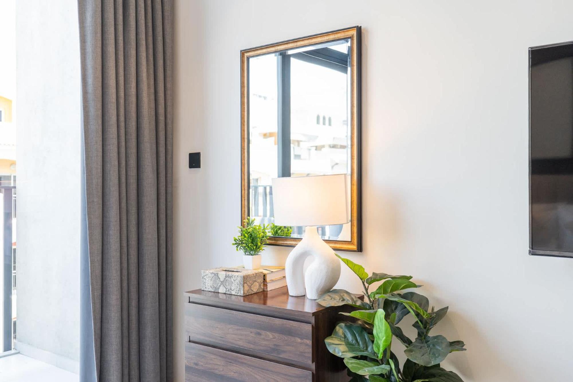 Apartment Spacious And Stunning In The Heart Of Jvc *