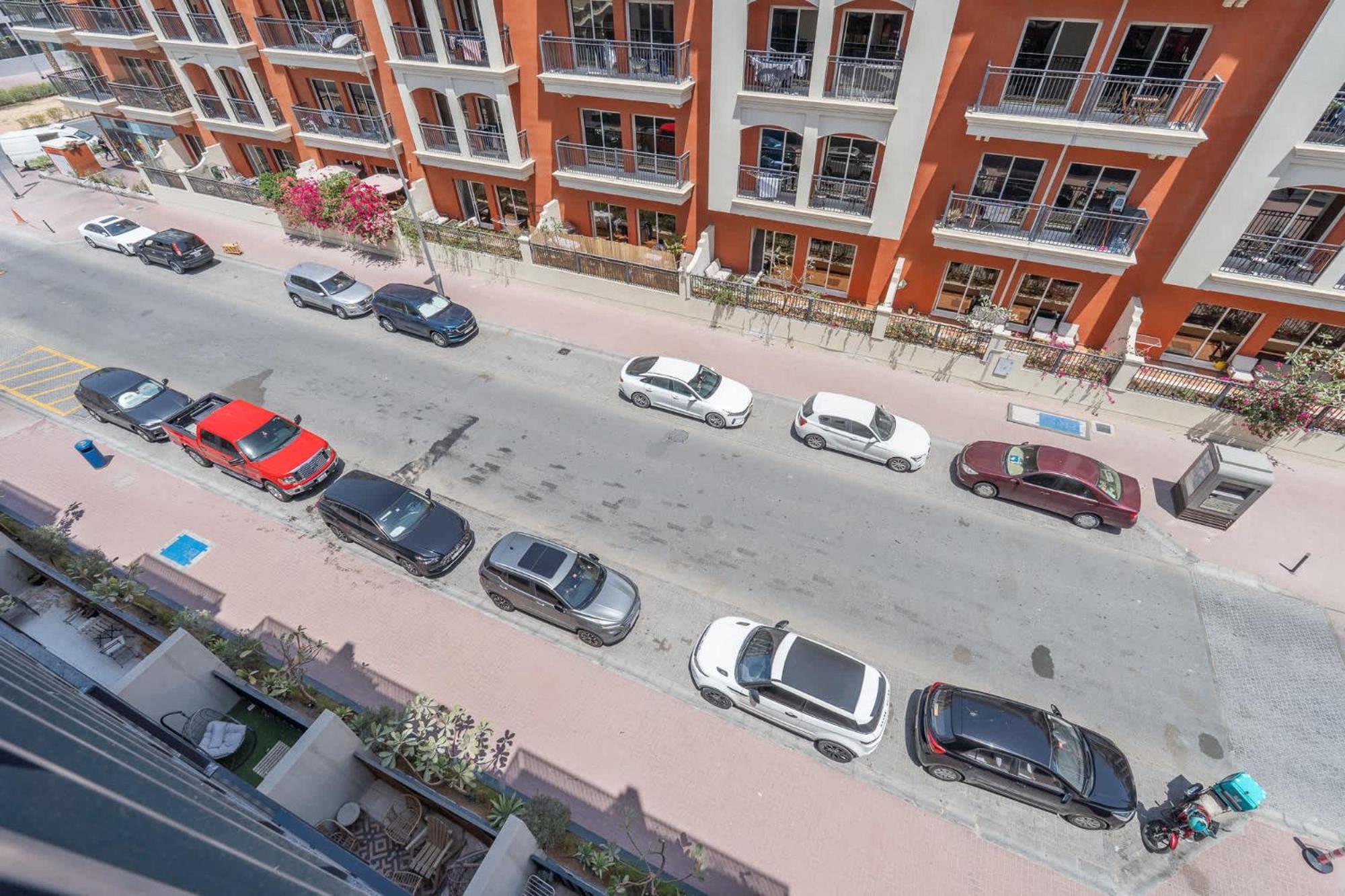 Apartment Spacious And Stunning In The Heart Of Jvc Dubai