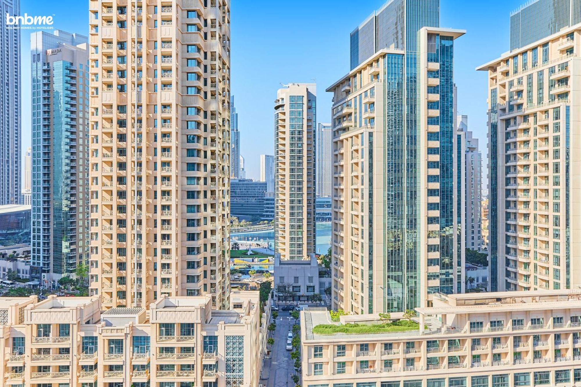 Bnbmehomes - Claren Tower *