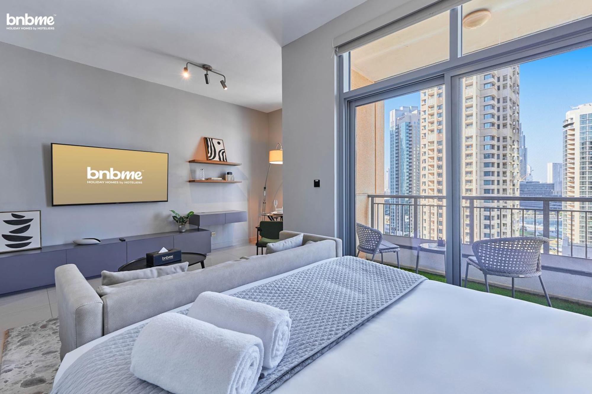 Bnbmehomes - Claren Tower *