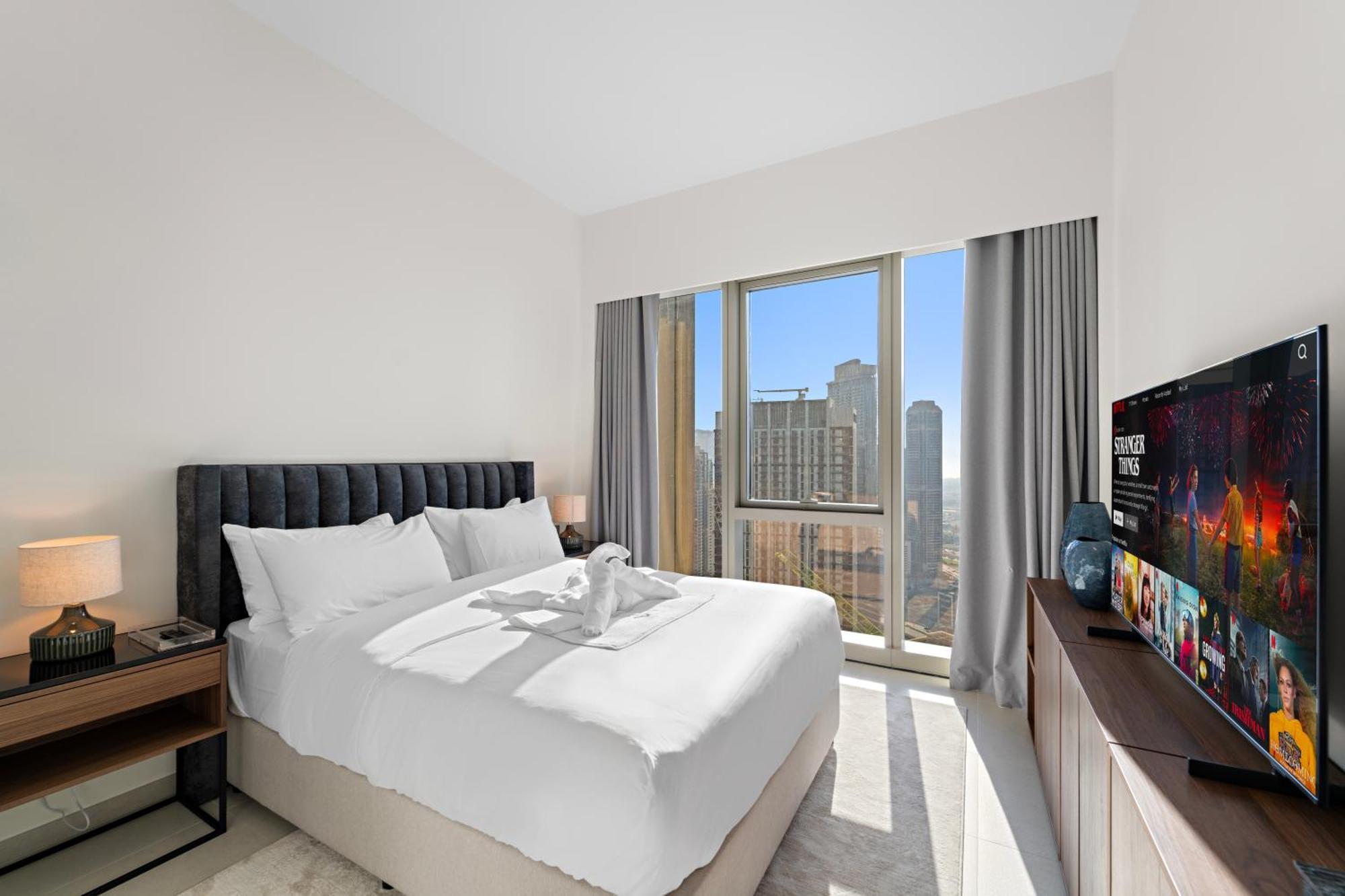 Elegant 1br In Grande Downtown With Pool