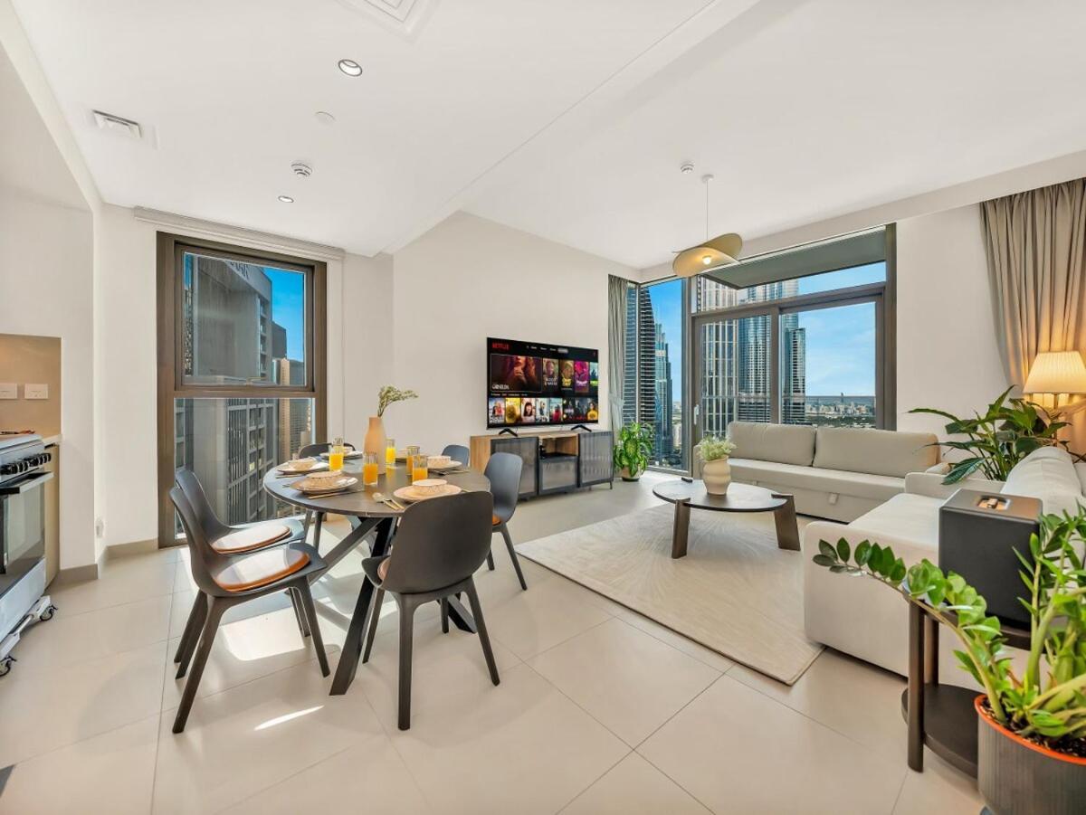 Modern High Rise 2br With Burj Khalifa Views, Steps From Opera And Near Mall * Dubai