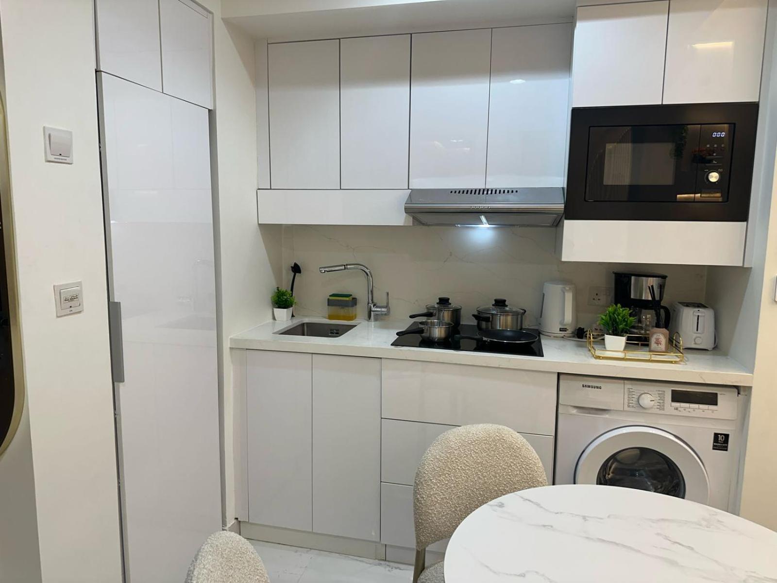 Designer 1br I Golf View I Comfortably Sleeps 4