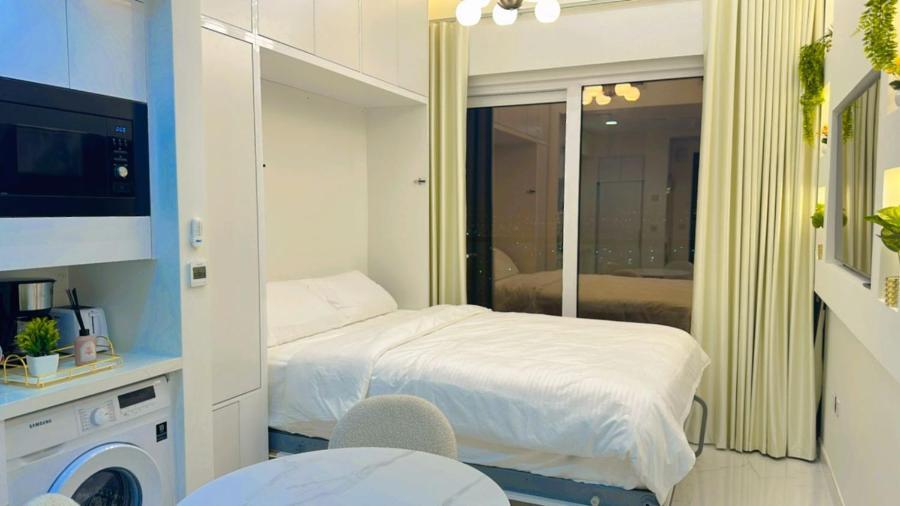 Designer 1br I Golf View I Comfortably Sleeps 4 Apartment