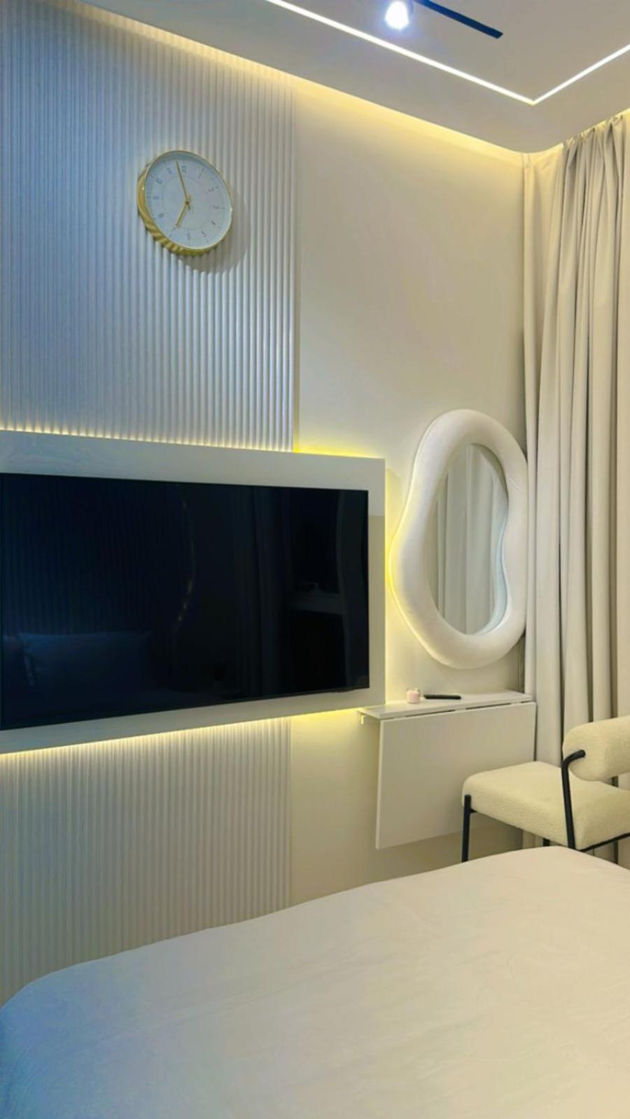 Designer 1br I Golf View I Comfortably Sleeps 4 Apartment Dubai