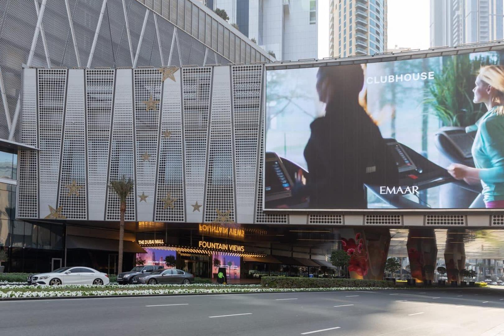 Frank Porter - Burj Royale * Dubai