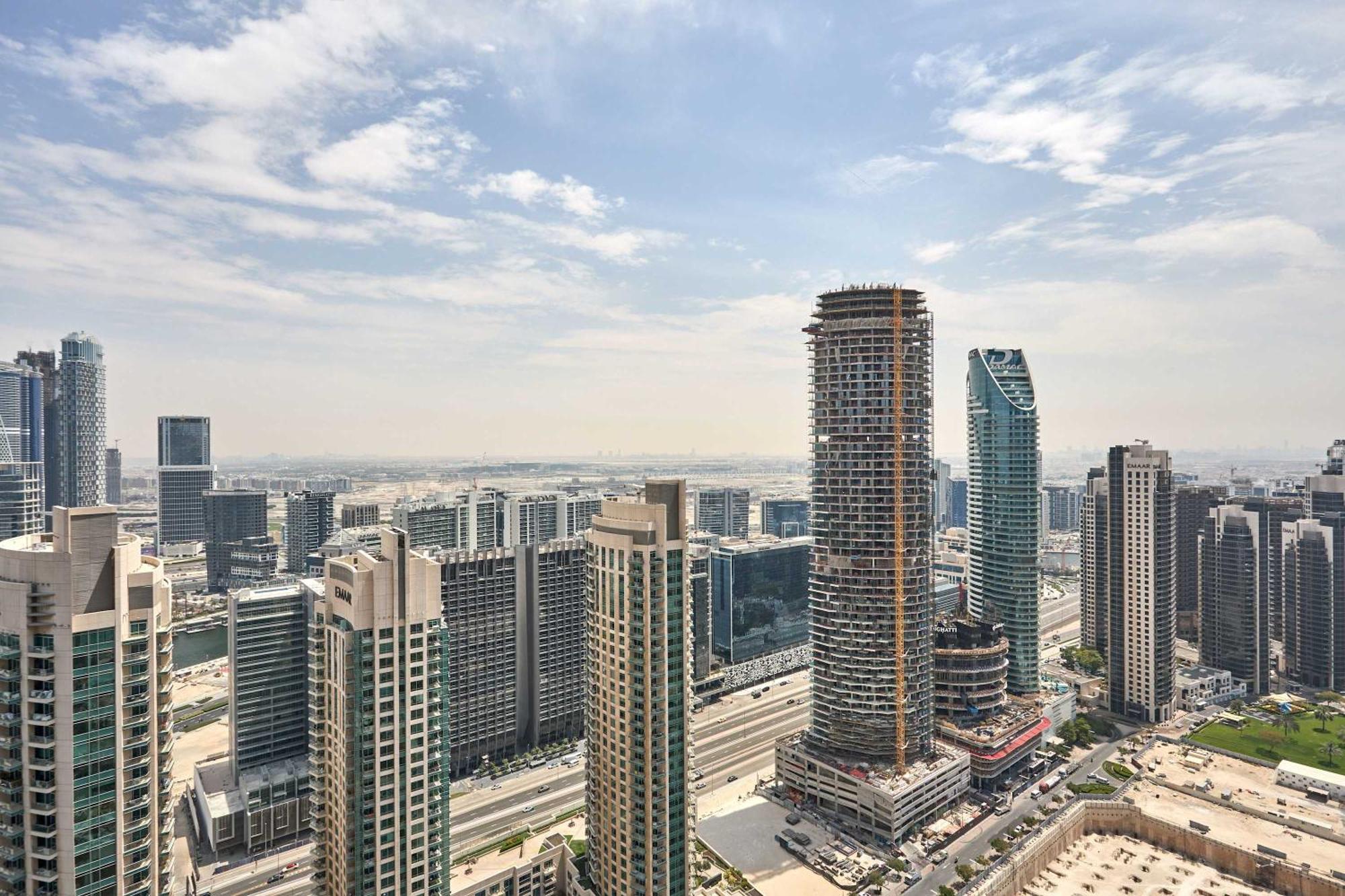 Frank Porter - Burj Royale