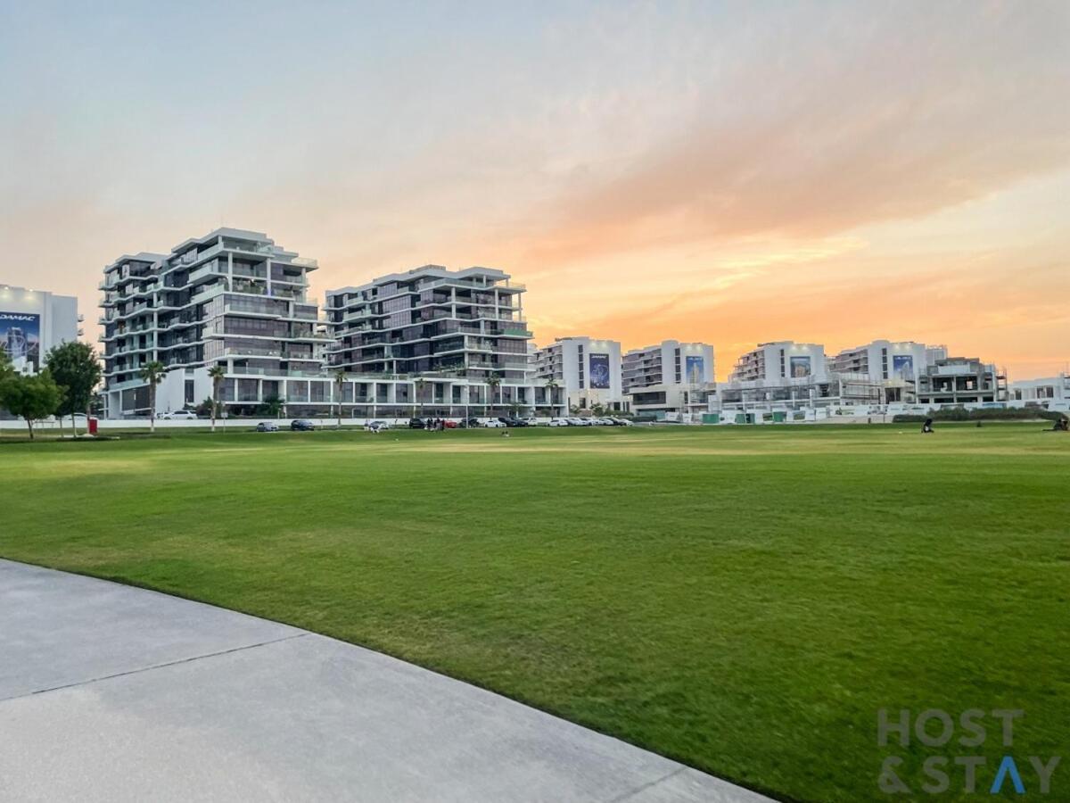 Boutique 2br At Damac Hills, - Host & Apartment