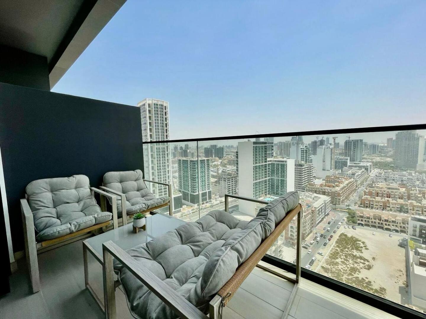 Apartment Elevated Simplicity In A Warm & Sleek 1br Suite! *