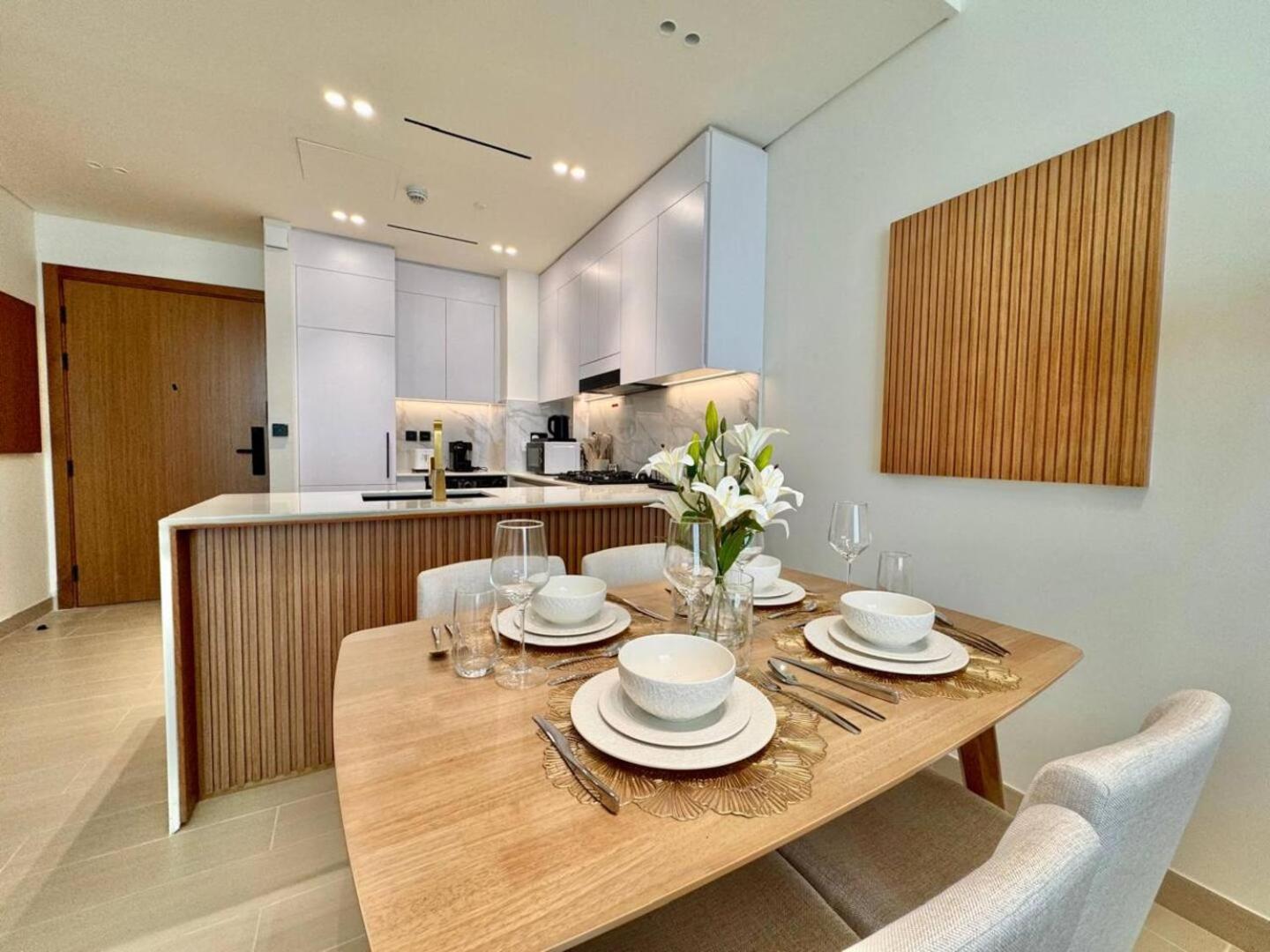 Sunlit Iconic 1br In Binghatti Amber! Apartment Dubai