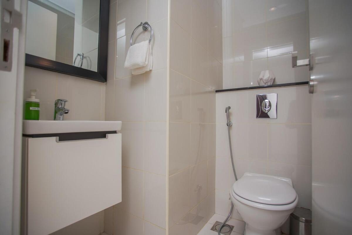 Amazing Three Bedroom Burj Khalifa View- Downtown Apartment Dubai