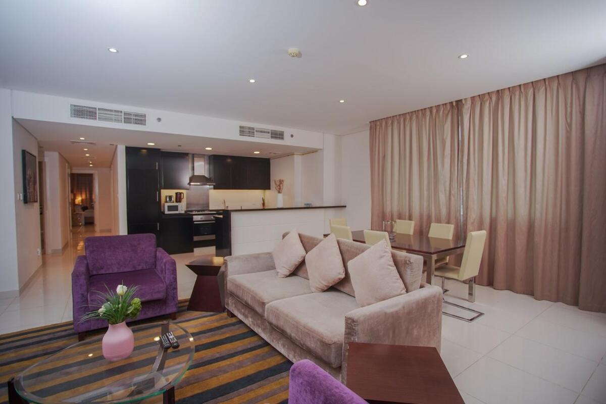 Amazing Three Bedroom Burj Khalifa View- Downtown Apartment Dubai