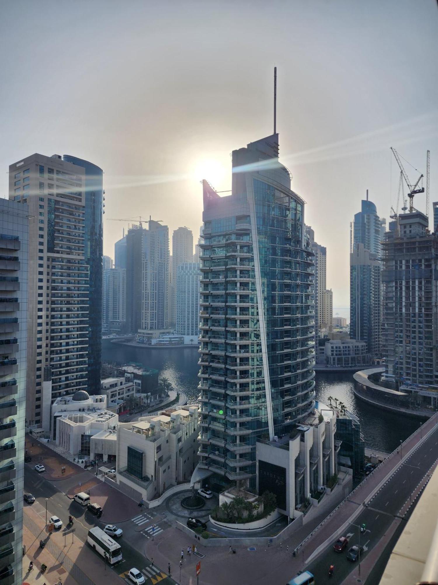 Marina Nest - Spacious One Bed In Marina With A View Near Metro And Tram