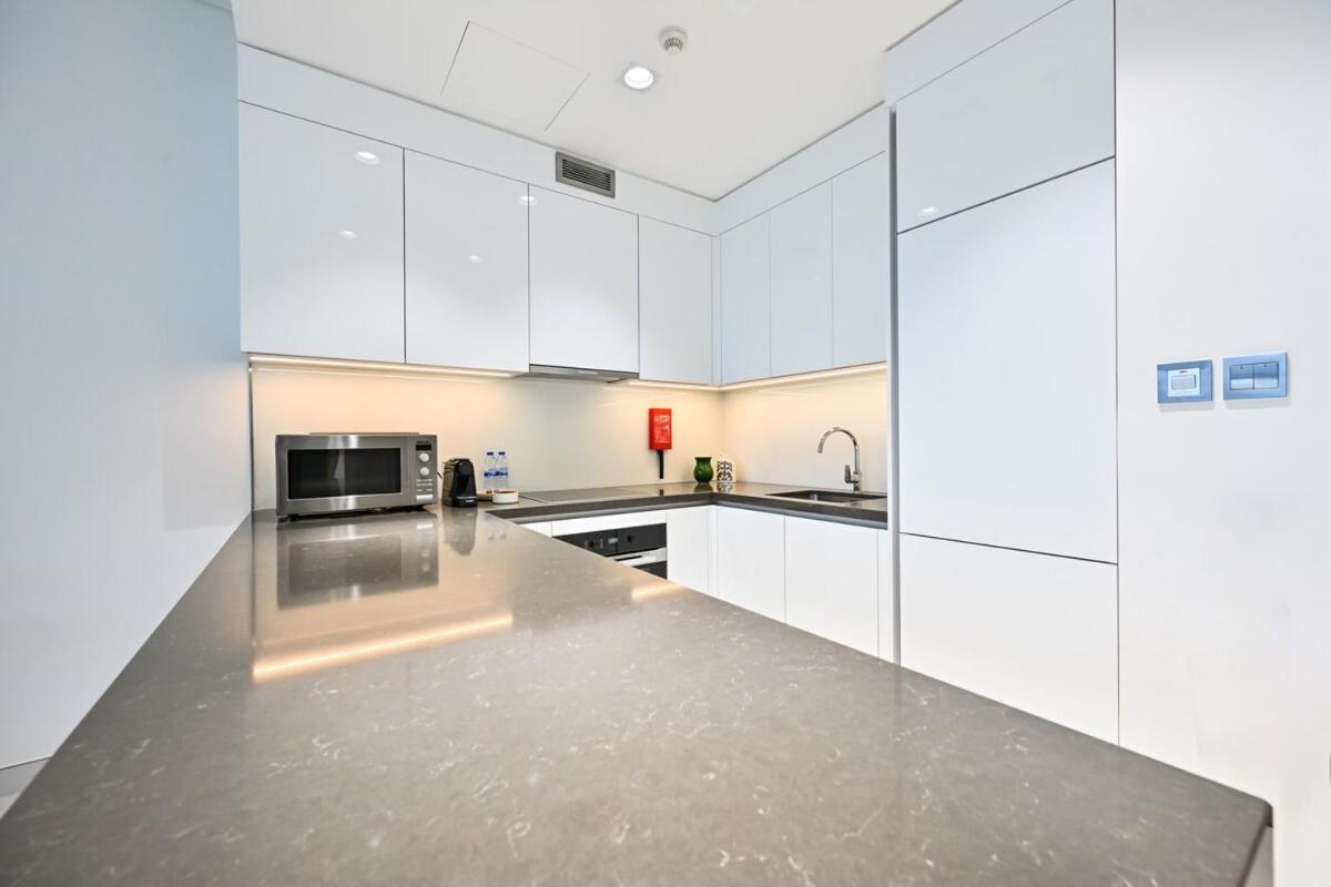 Stunning 1 Bdr Luxury District One Dubai