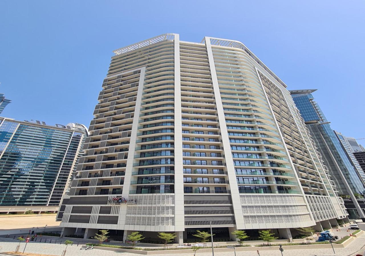Keyrock Living - Zada 1br With Pool & Gym Access Dubai