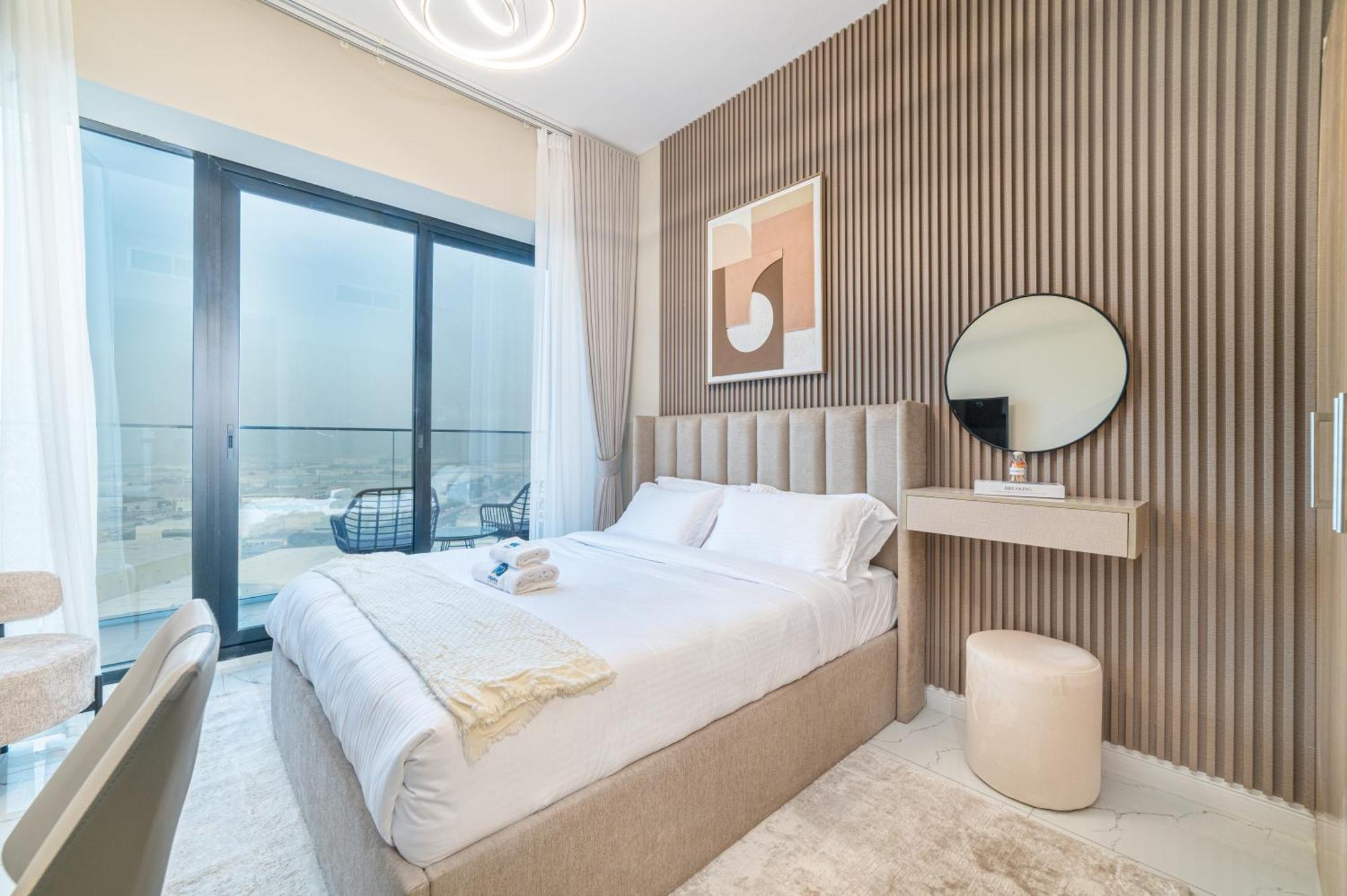 Modern Urban With Skyline Views Dubai
