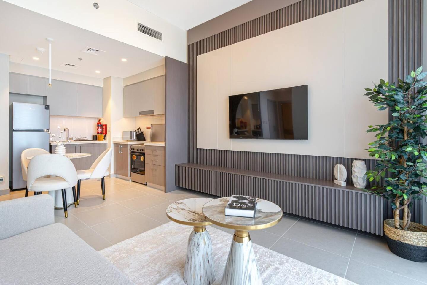 Apartment Sky-high Downtown 1br Steps From Burj Khalifa Dubai