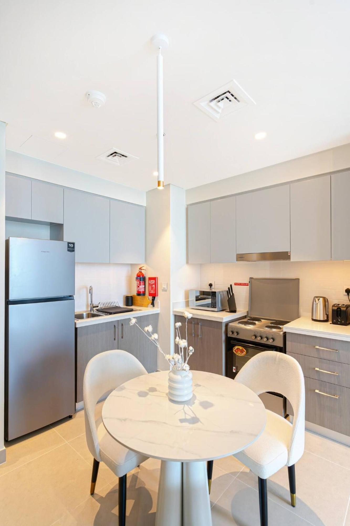 Apartment Sky-high Downtown 1br Steps From Burj Khalifa *