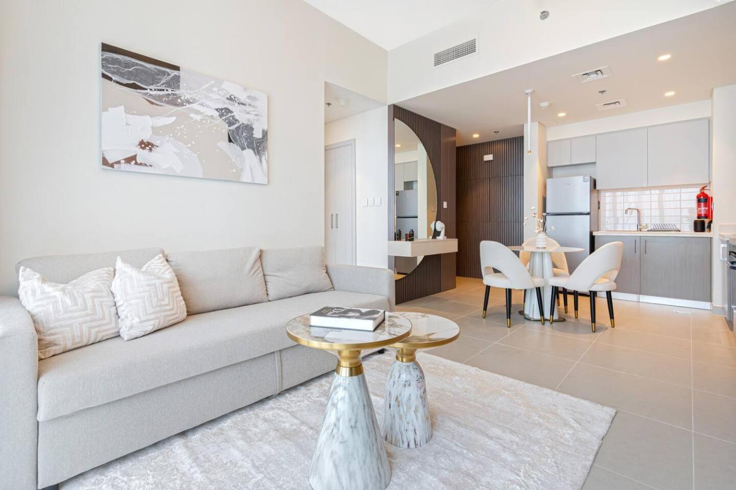 Sky-high Downtown 1br Steps From Burj Khalifa *