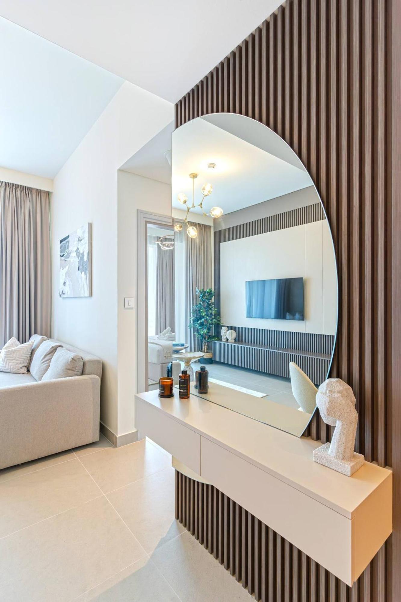Sky-high Downtown 1br Steps From Burj Khalifa *