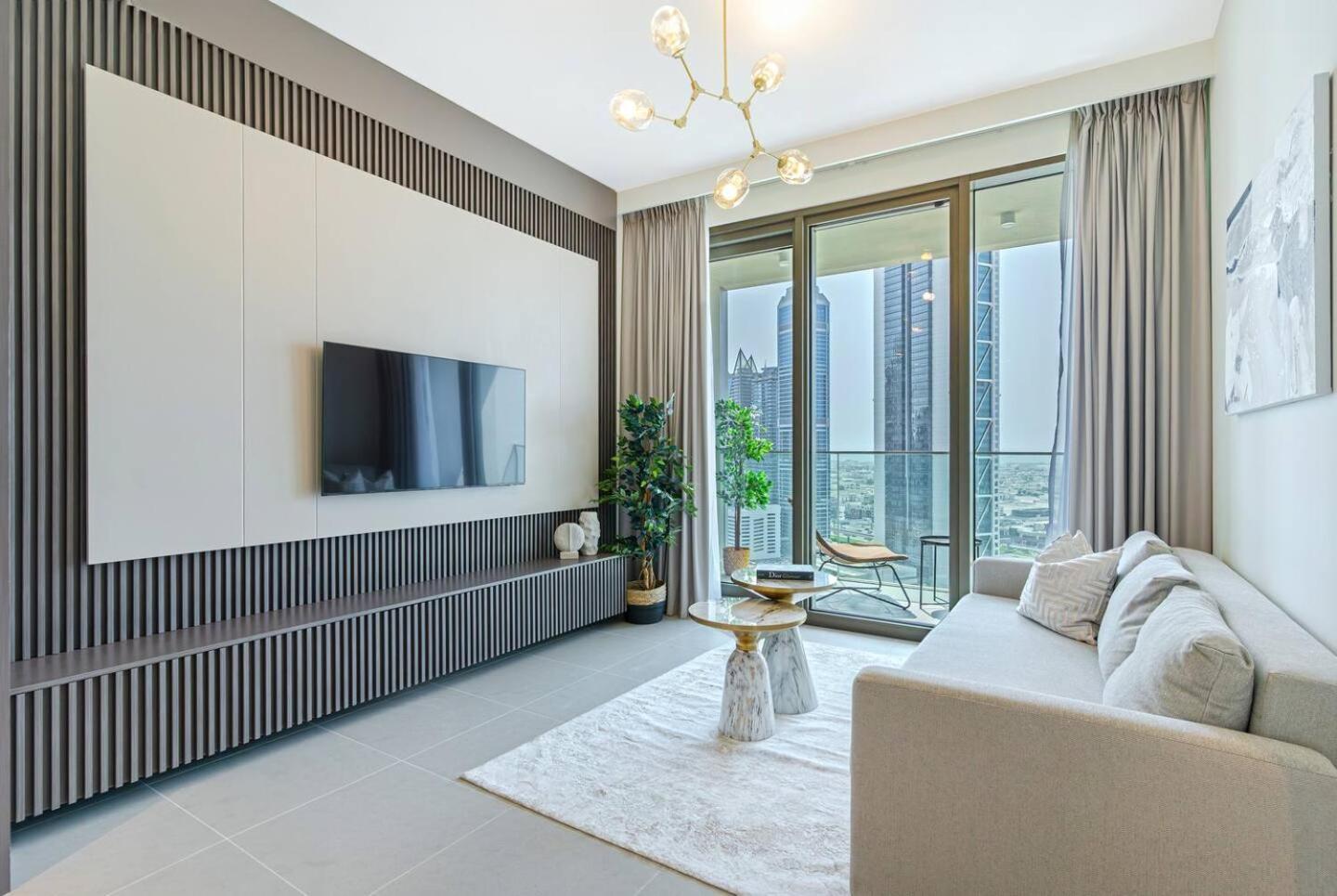 Apartment Sky-high Downtown 1br Steps From Burj Khalifa *