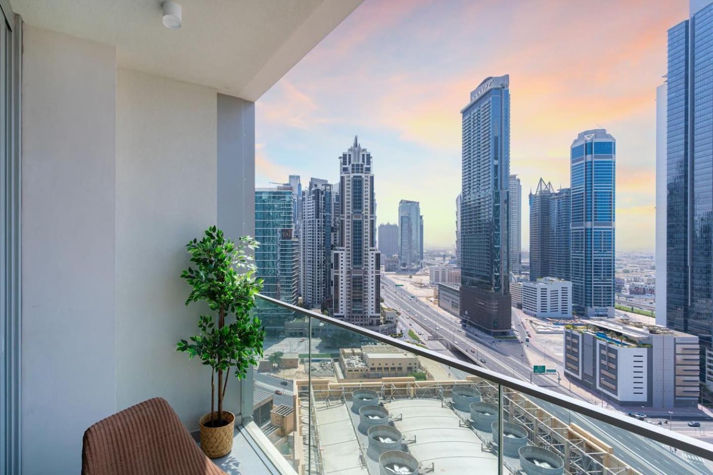 Sky-high Downtown 1br Steps From Burj Khalifa Apartment