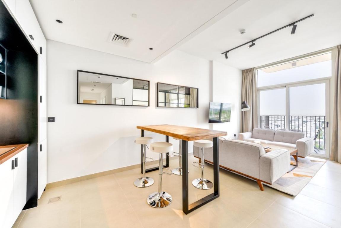 Fresh & Stylish 2br Living At Collective Tower 1 *