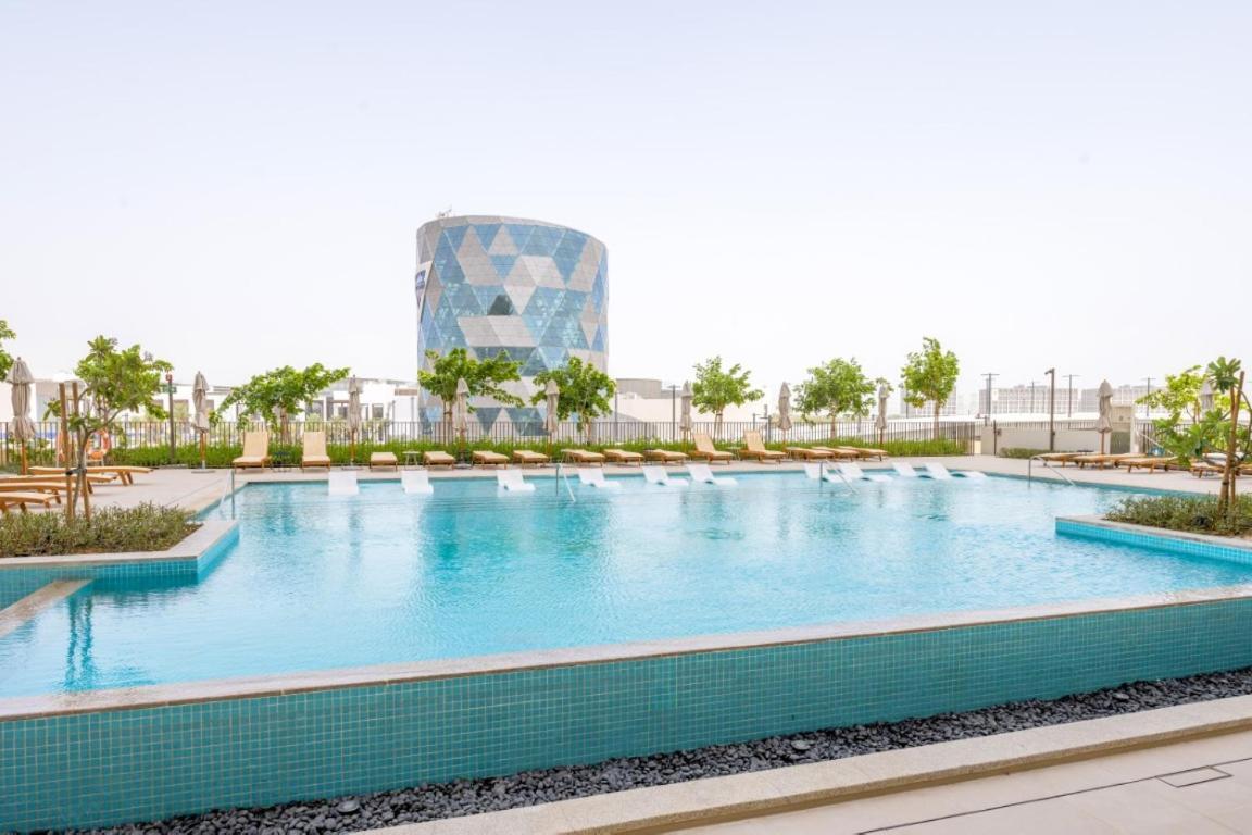 Fresh & Stylish 2br Living At Collective Tower 1