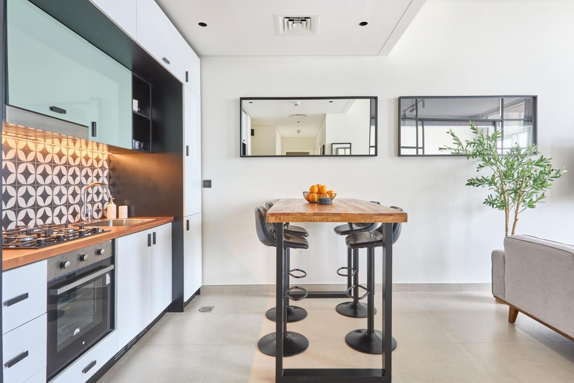 Fresh & Stylish 2br Living At Collective Tower 1 *