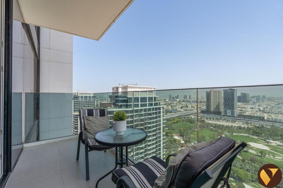 Apartment Vogue Stunning Frame And Park Views, 30th Floor With Balcony, Walkable To Metro