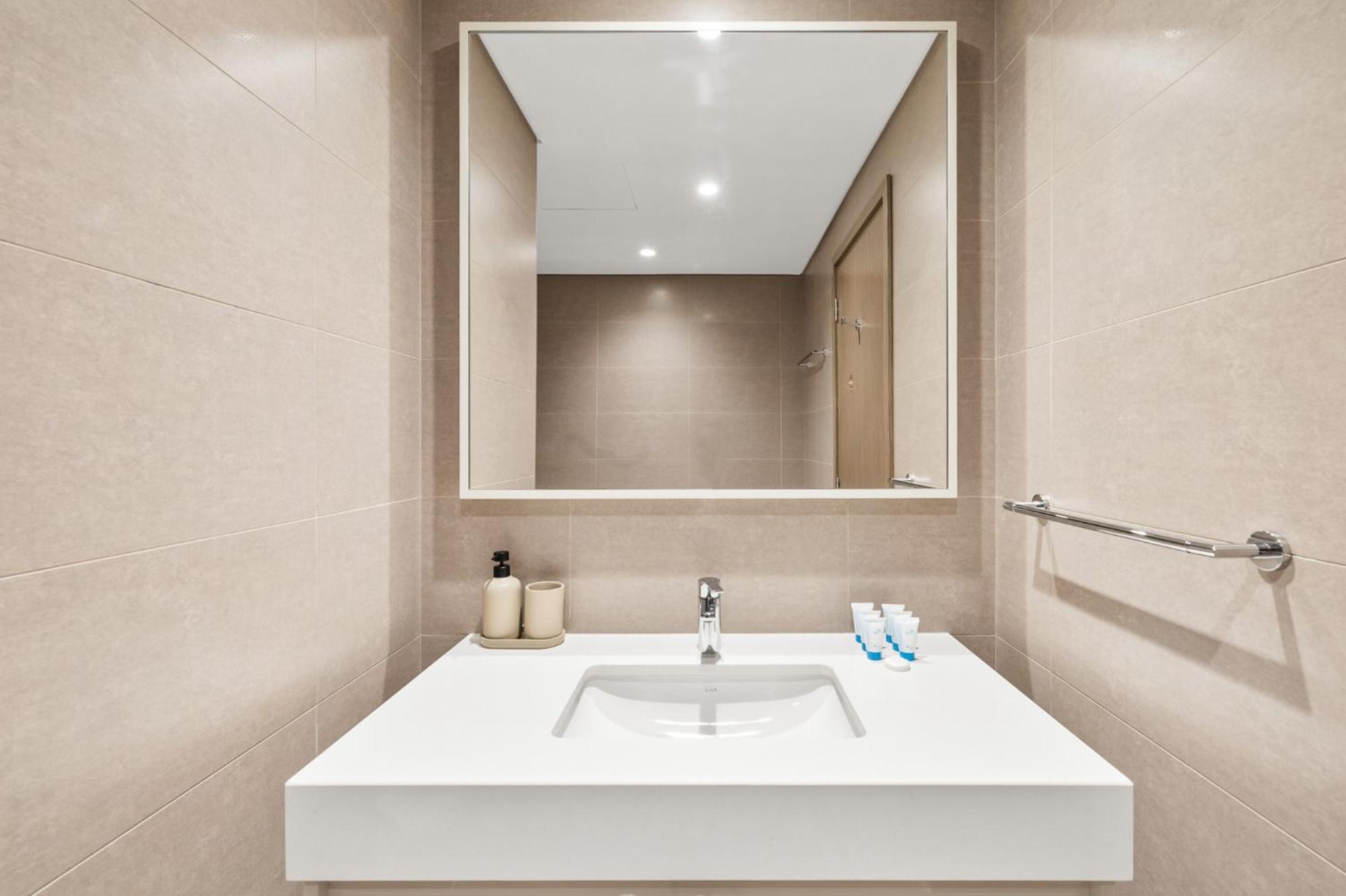 Apartment Premium 2br Burj Khalifa Views Burj Royale *