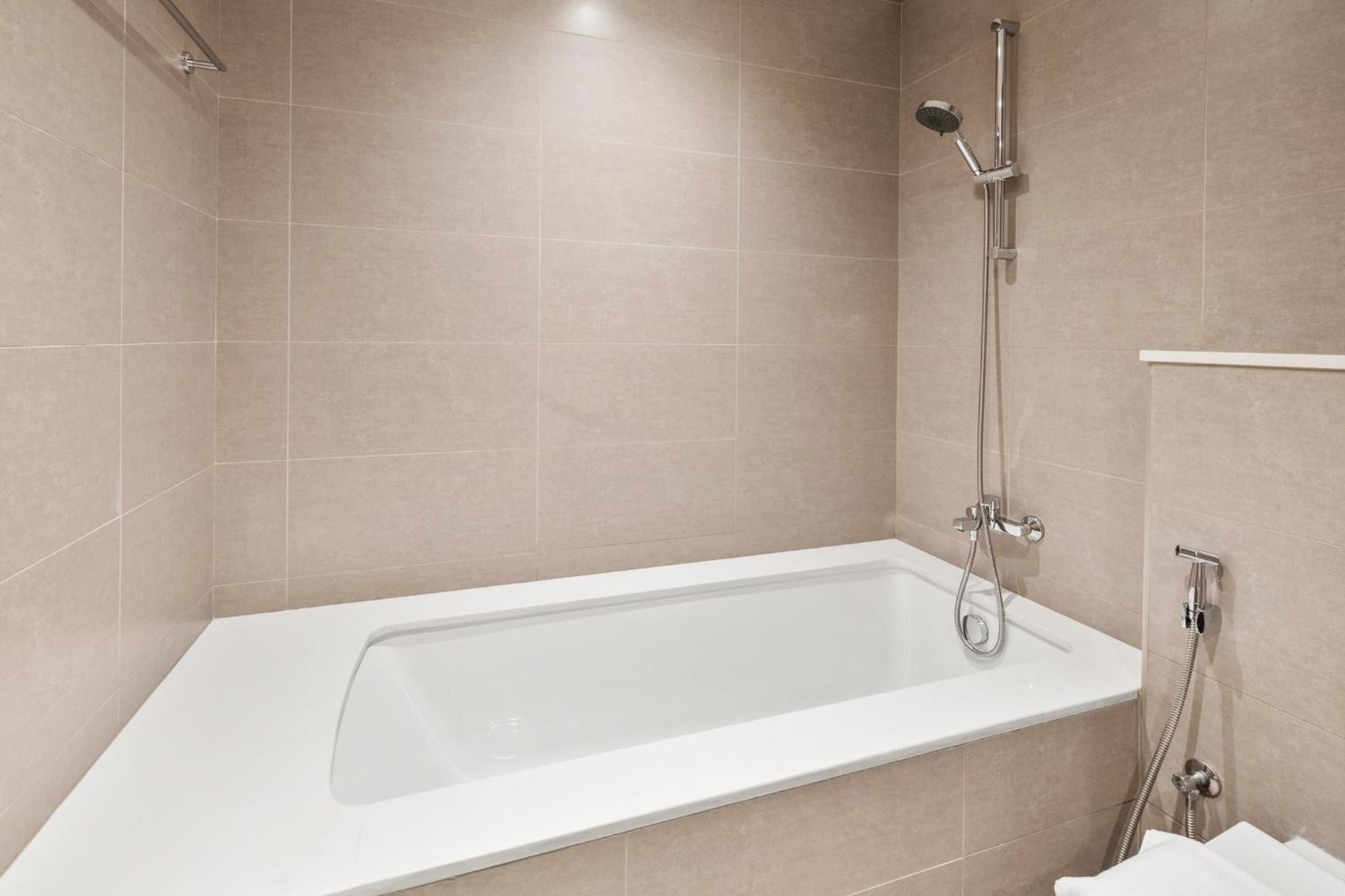 Apartment Premium 2br Burj Khalifa Views Burj Royale Dubai