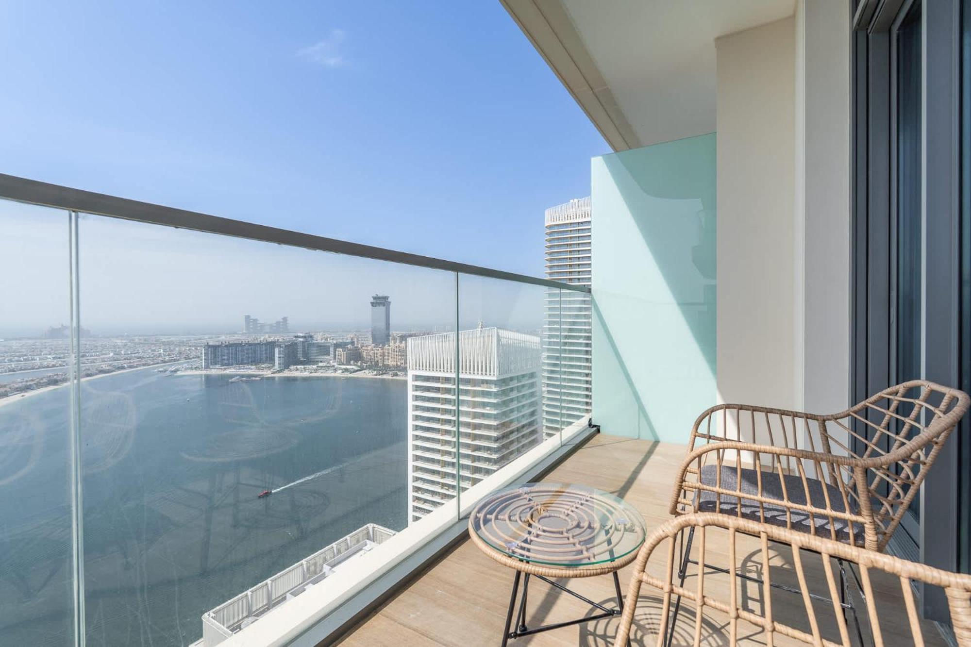 1 Bedroom In Marina Vista With Gorgeous Palm Views