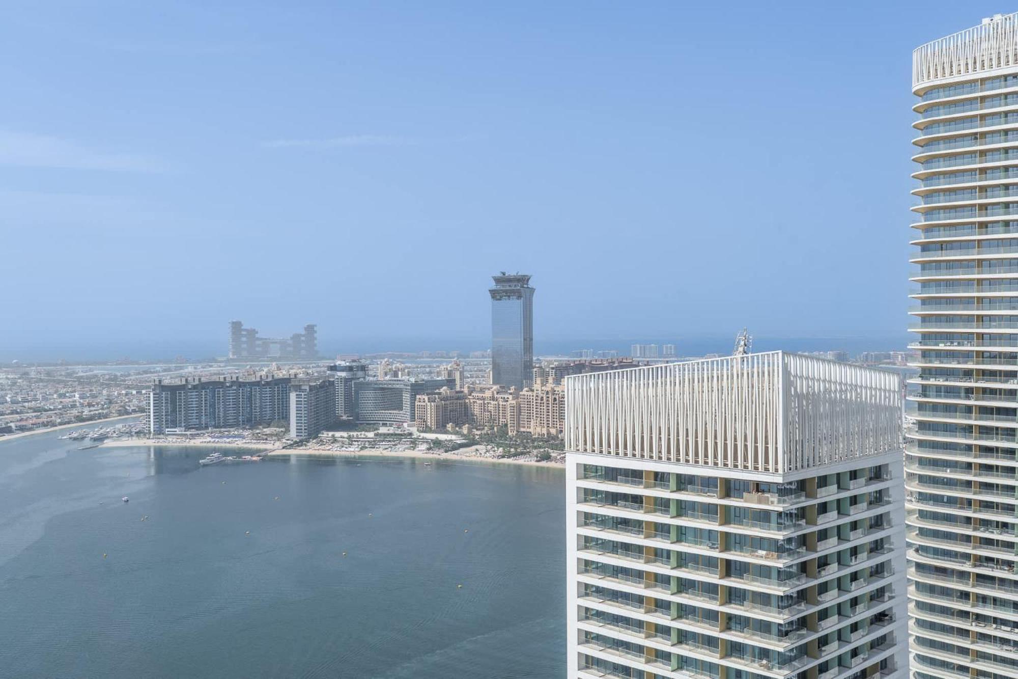 1 Bedroom In Marina Vista With Gorgeous Palm Views Apartment *