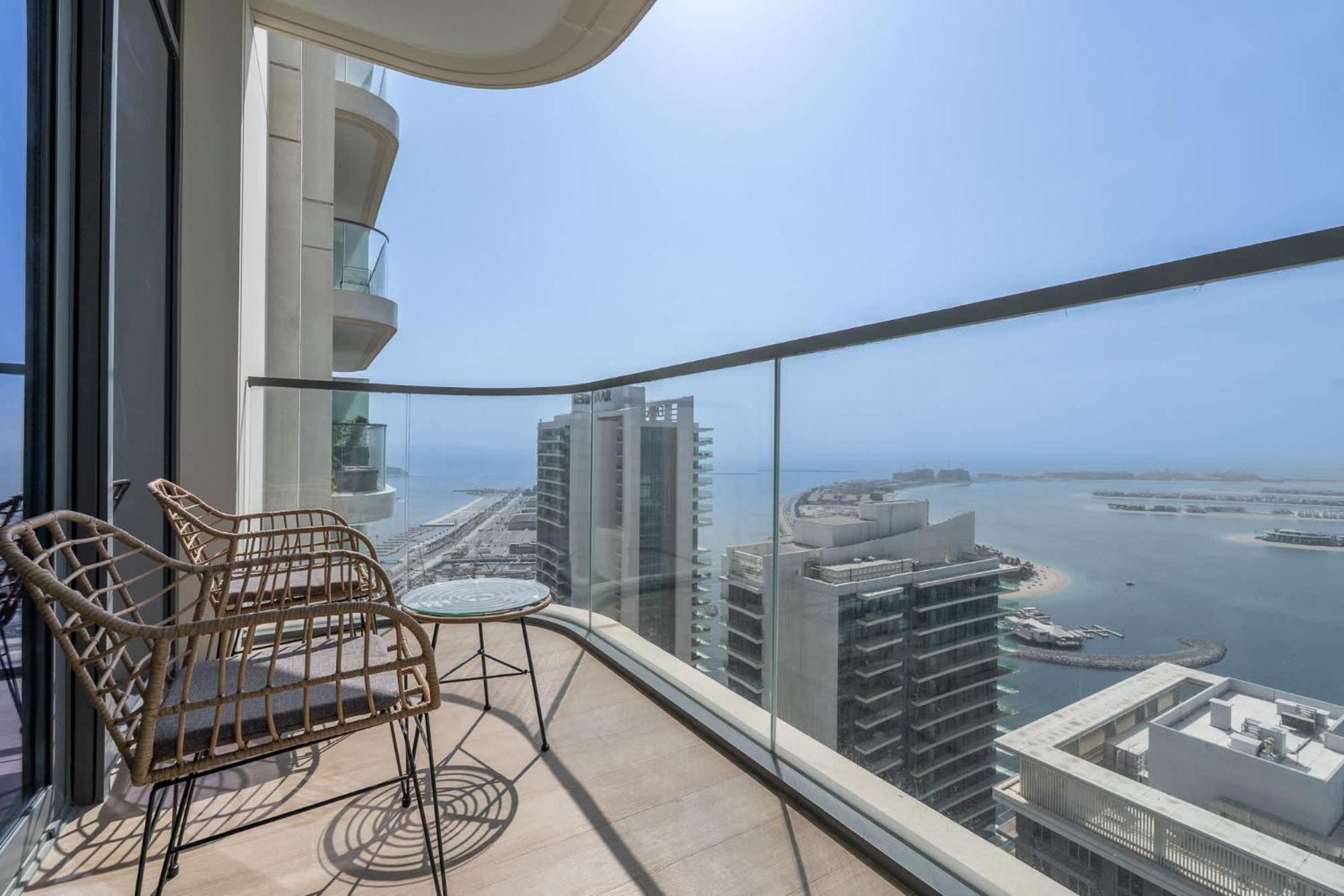 1 Bedroom In Marina Vista With Gorgeous Palm Views *
