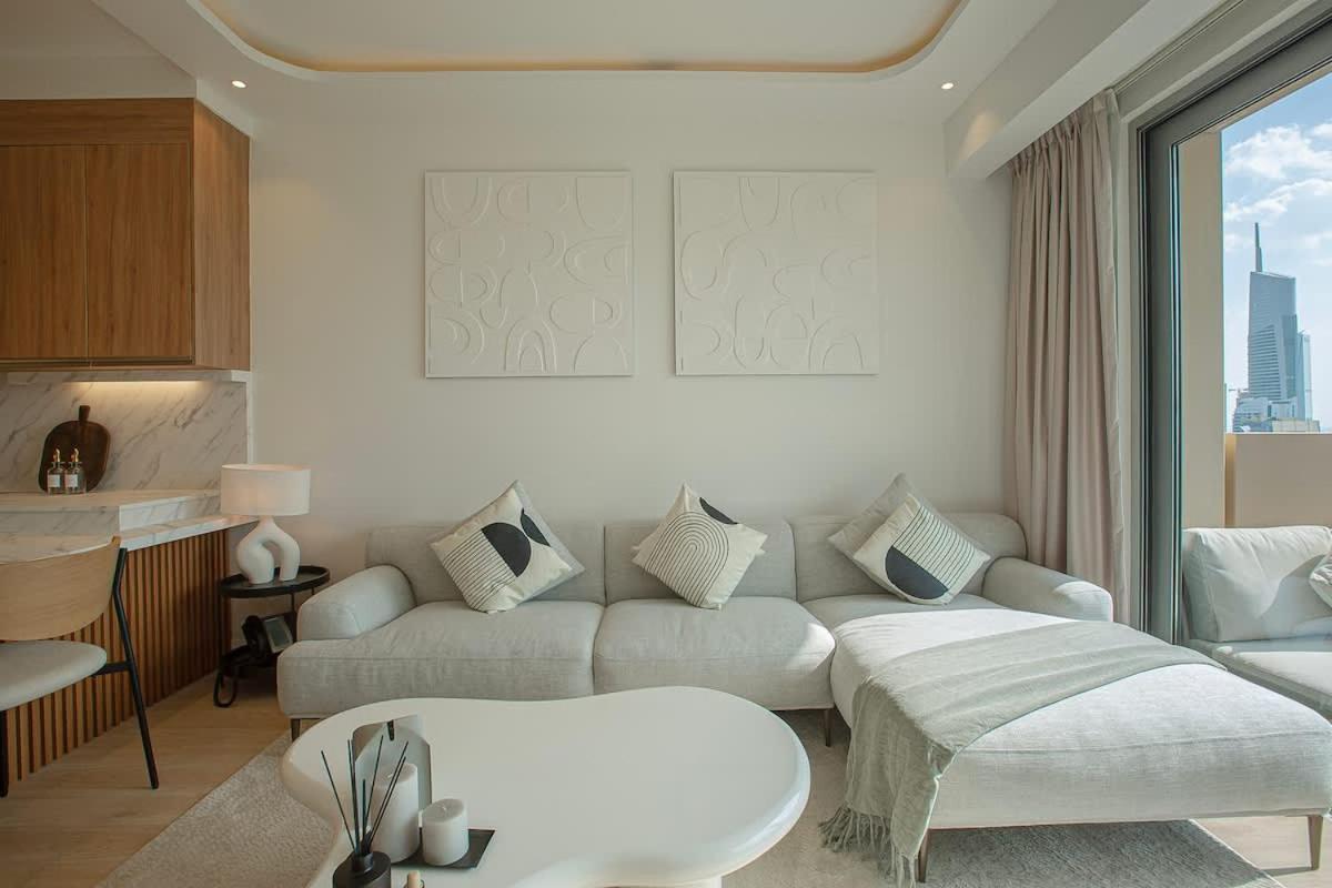 Luxurious And Amazing Marina View Apartment *
