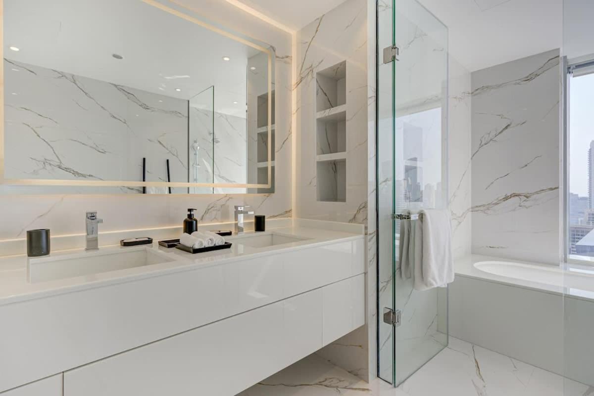 Luxurious And Amazing Marina View Apartment *