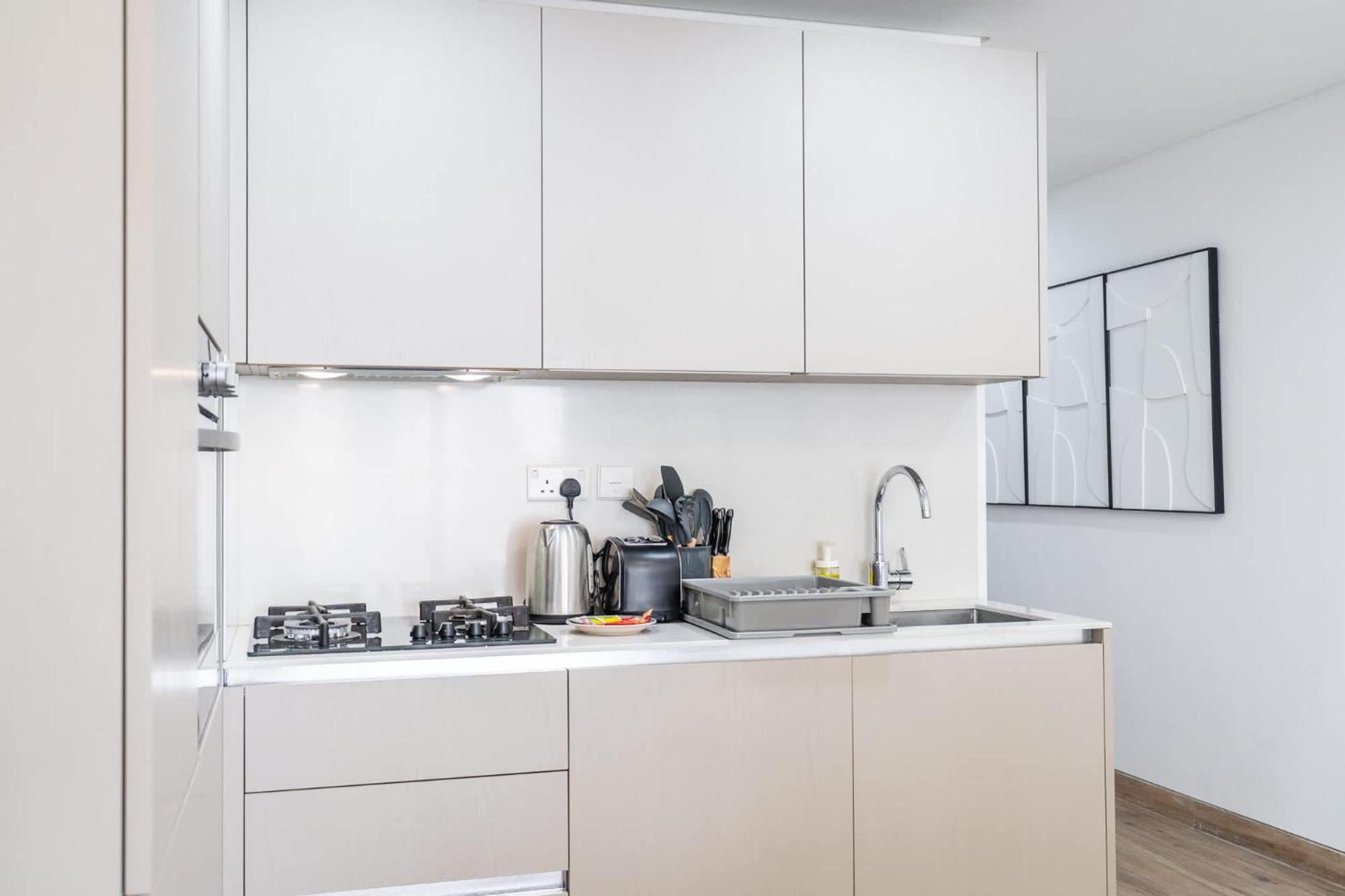Apartment Feel The Luxury In 1 Bedroom In East 40 Tower