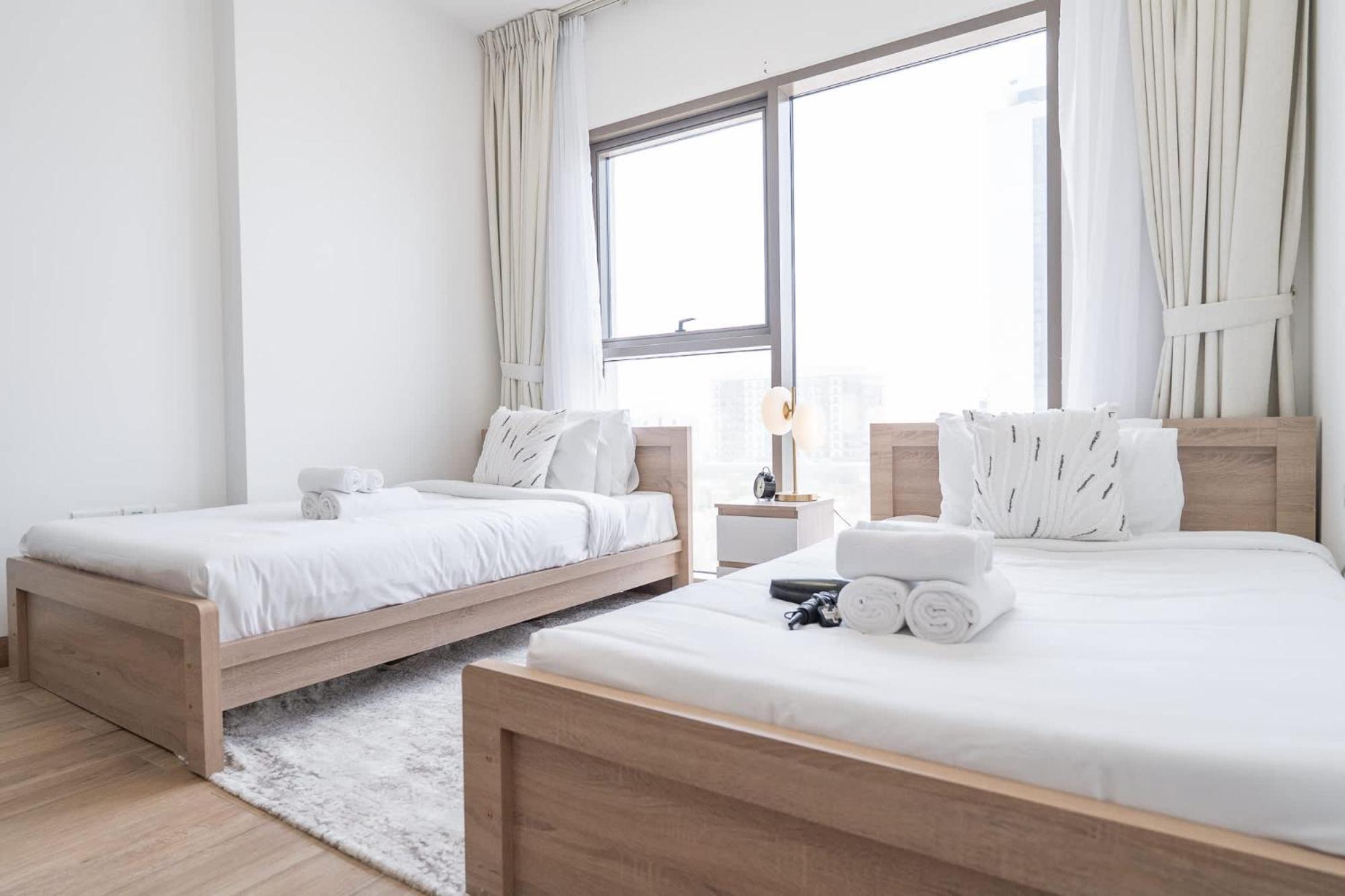 Feel The Luxury In 1 Bedroom In East 40 Tower Apartment *