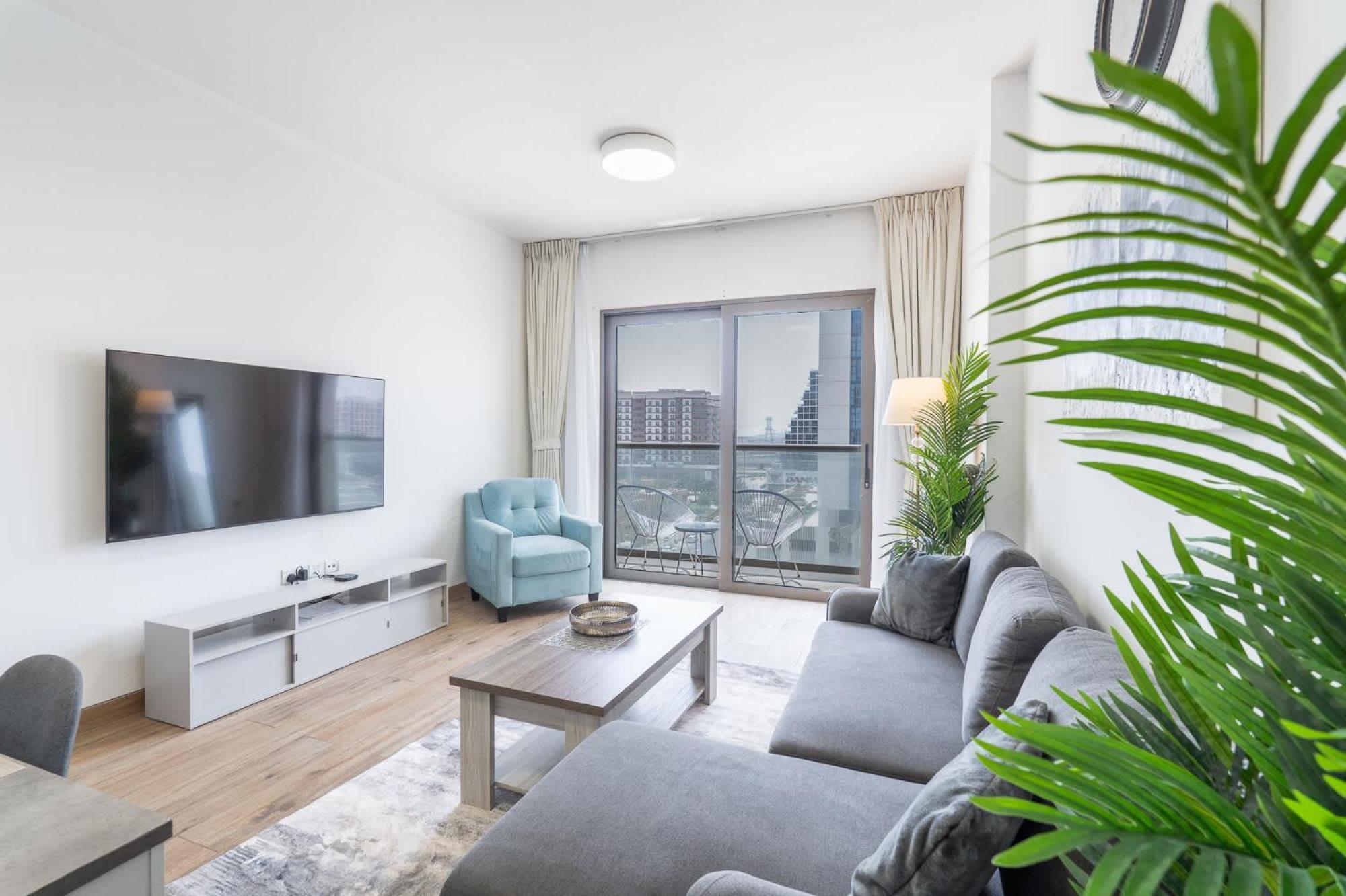 Feel The Luxury In 1 Bedroom In East 40 Tower *