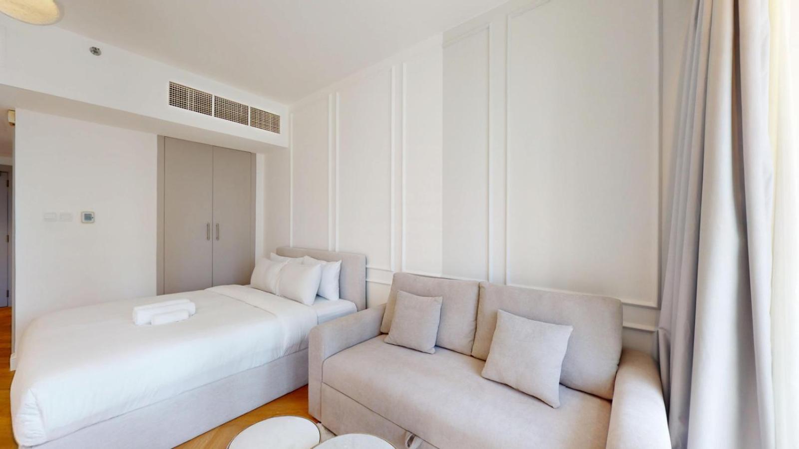 Standpoint - Elegant Upgraded In Downtown