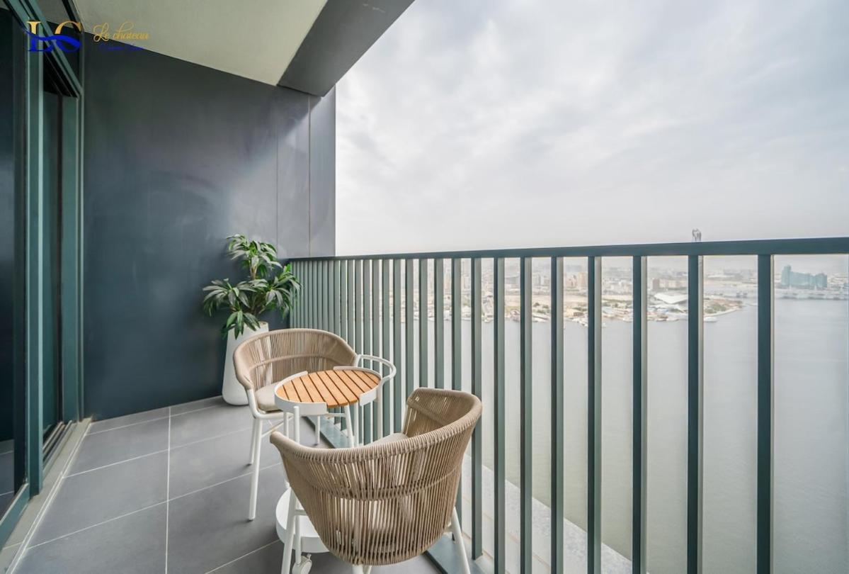 2 Bed With Full Creek Canal View Apartment *