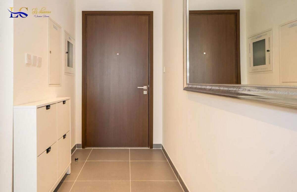 2 Bed With Full Creek Canal View Apartment