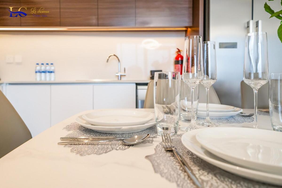 2 Bed With Full Creek Canal View Apartment Dubai