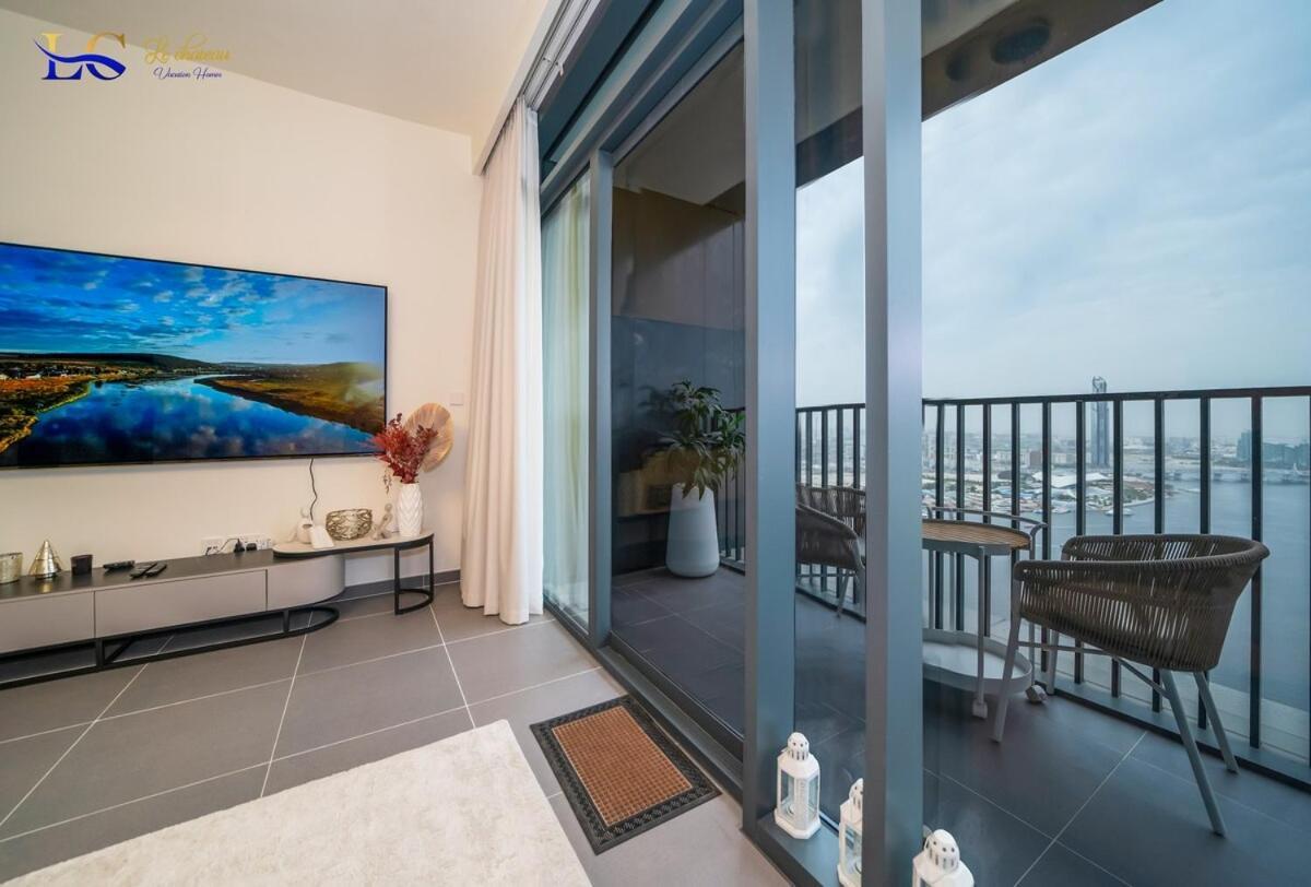 Apartment 2 Bed With Full Creek Canal View