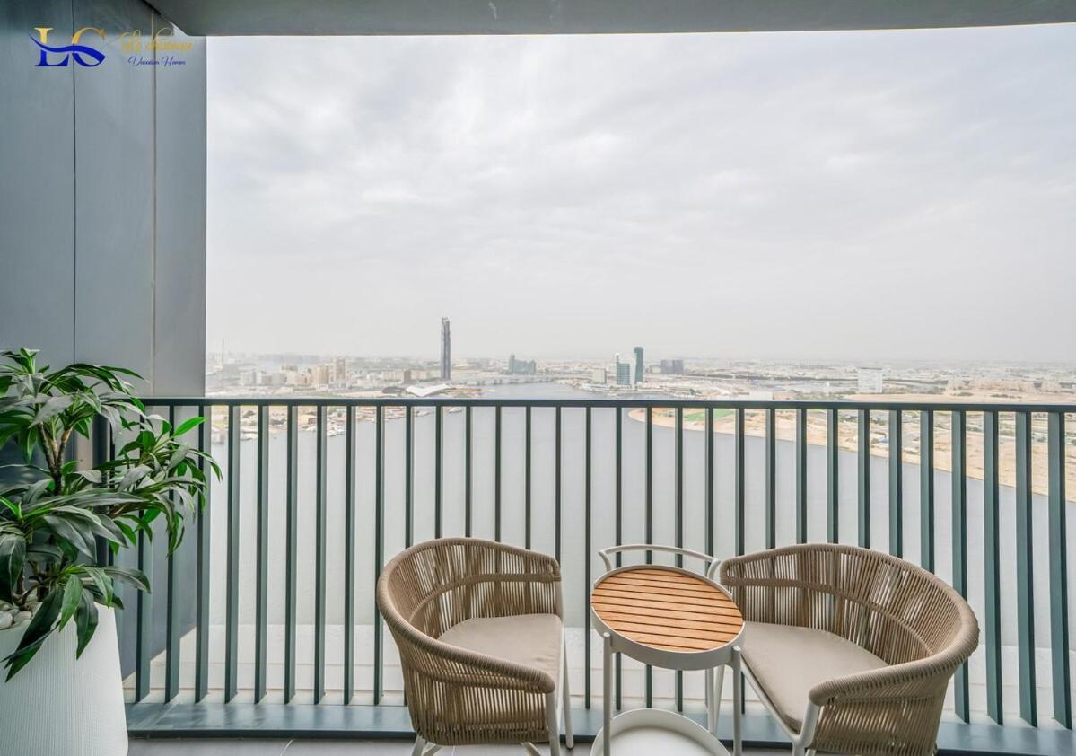 2 Bed With Full Creek Canal View