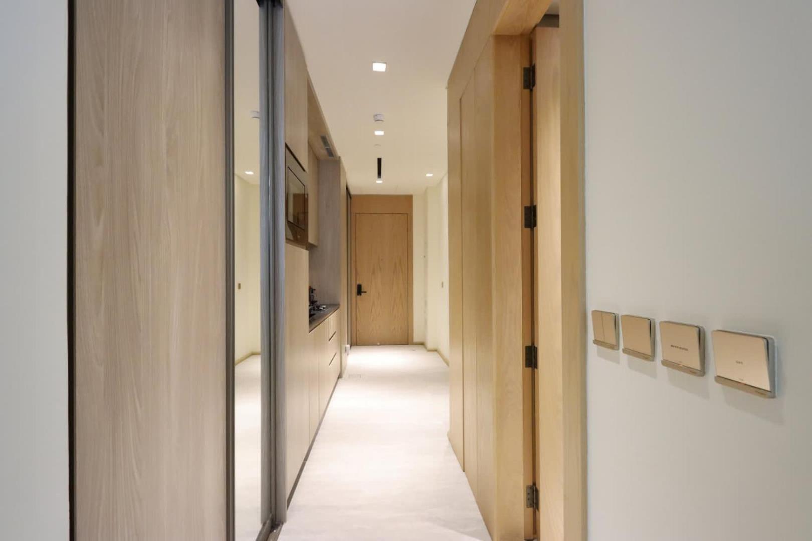 Livbnb - Serene With Private Terrace In Jvc Apartment