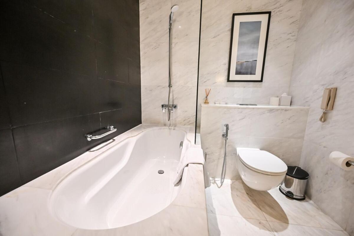 Velora 1 Bedroom Address Mall Apartment