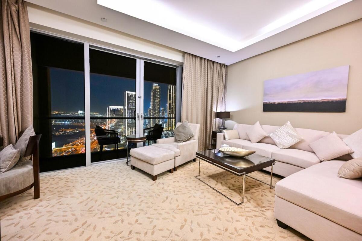 Velora 1 Bedroom Address Mall Apartment *